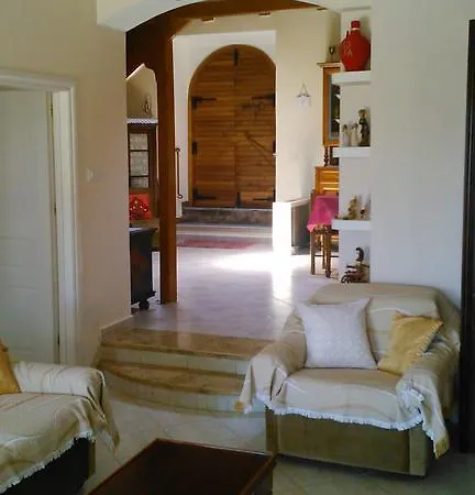 Konti's Village House